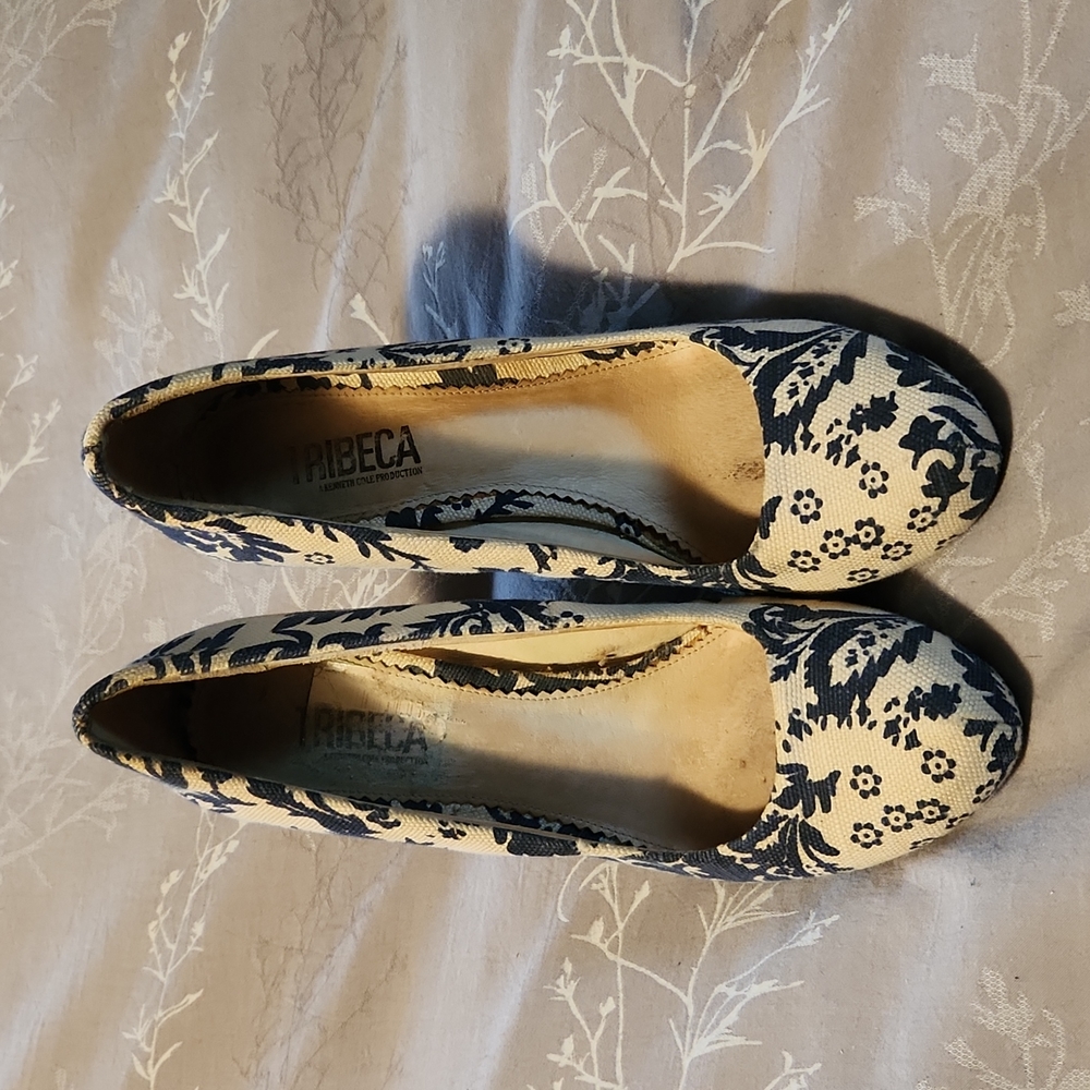 Tribeca by Kenneth Cole sz 9.5 blue/cream heels